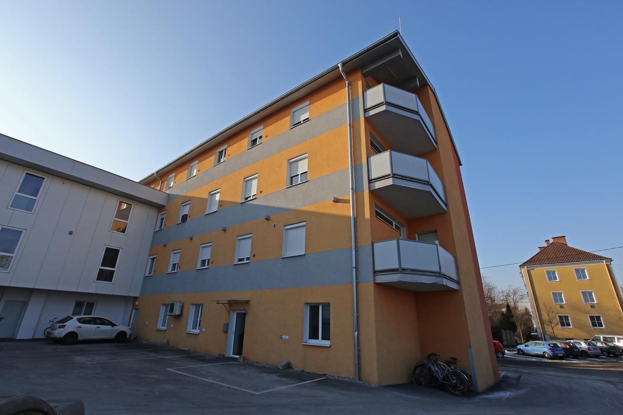 Montagehotel Living@Linz Buitenkant foto