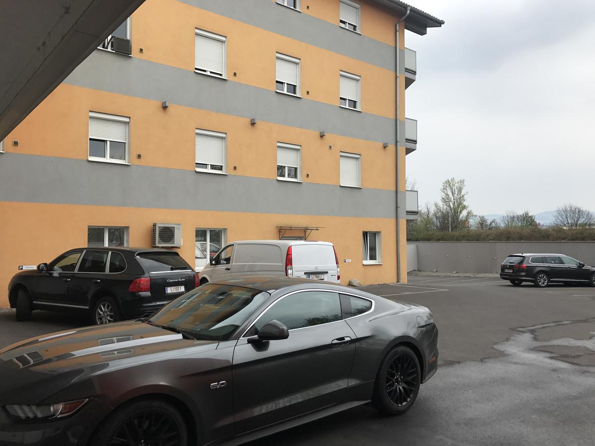 Montagehotel Living@Linz Buitenkant foto
